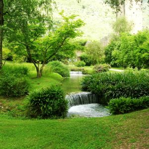 Сад Нимфы в Италии откроют в этом году на Пасху 