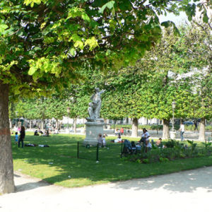 Количество круглосуточных парков в Париже увеличивается