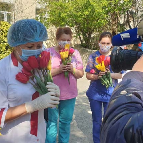 Парад тюльпанов для врачей Крыма