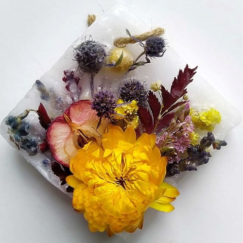В "Аптекарском огороде" научат создавать парафиновое саше с цветами и аромамаслами