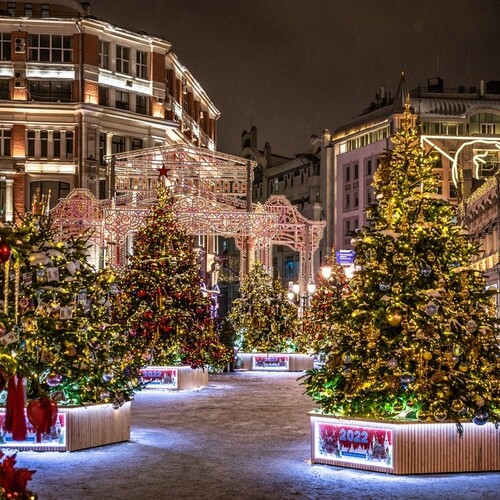 Москва готовится к "Путешествию в Рождество"