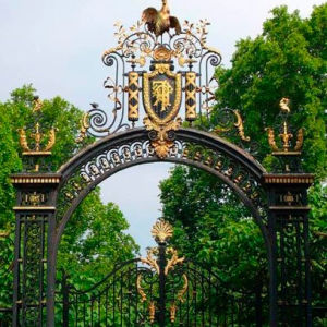 Сады Елисейского дворца вновь откроют для свободного доступа